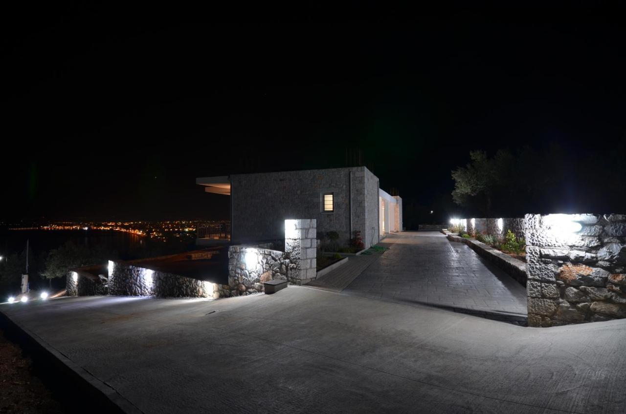 Verga'S Apartments Kalamata Exterior photo