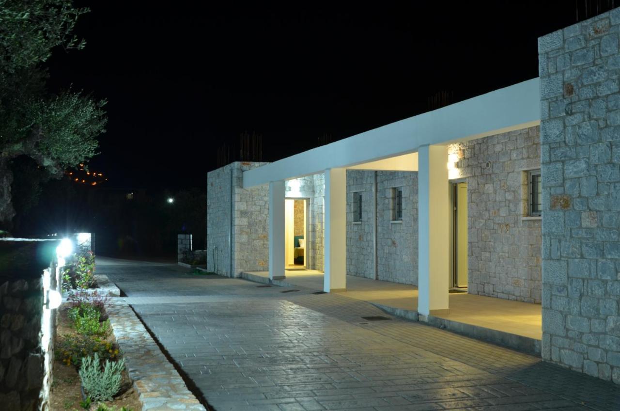 Verga'S Apartments Kalamata Exterior photo