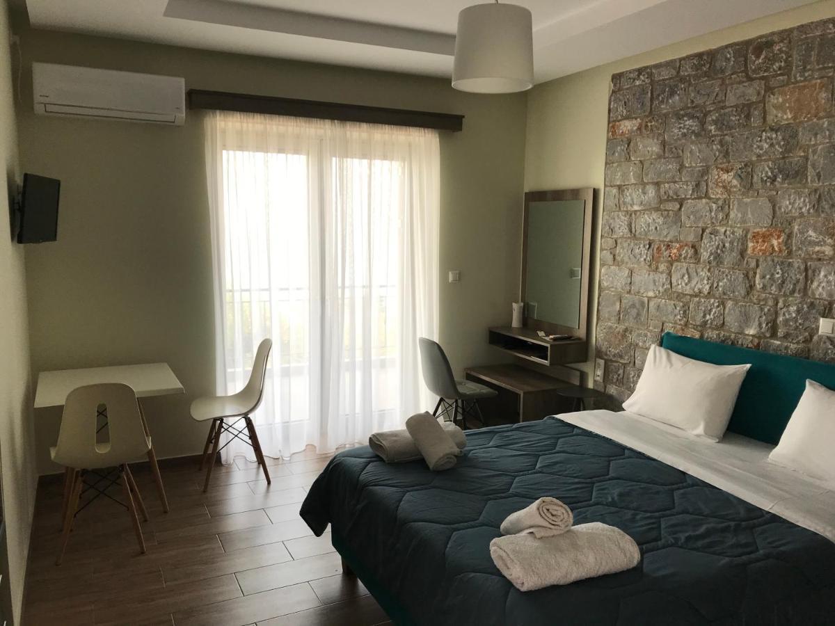 Verga'S Apartments Kalamata Exterior photo