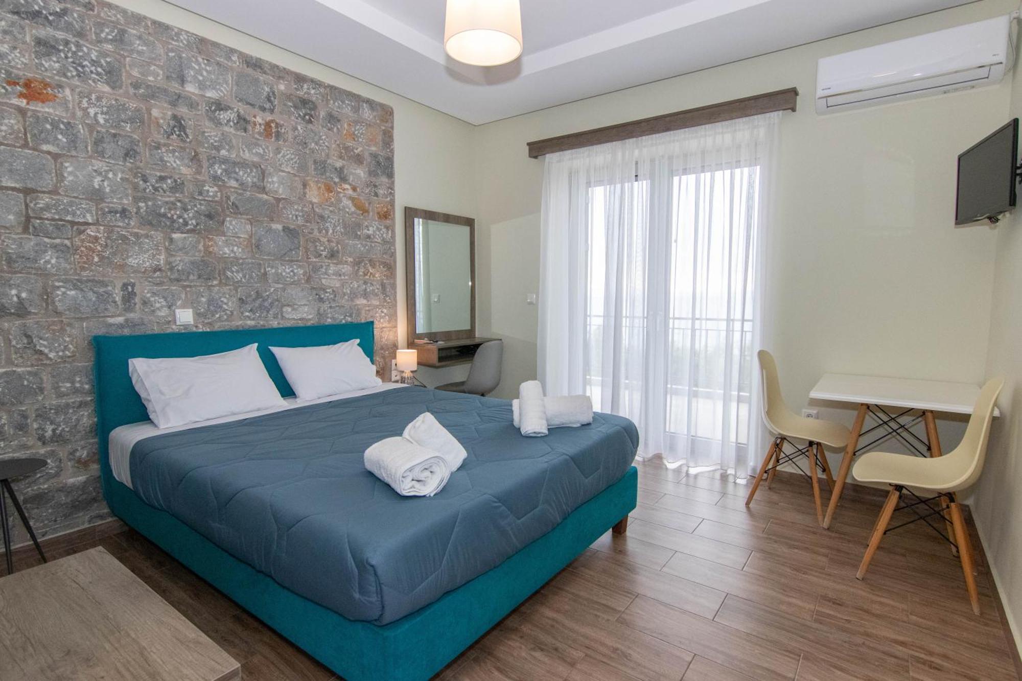 Verga'S Apartments Kalamata Exterior photo