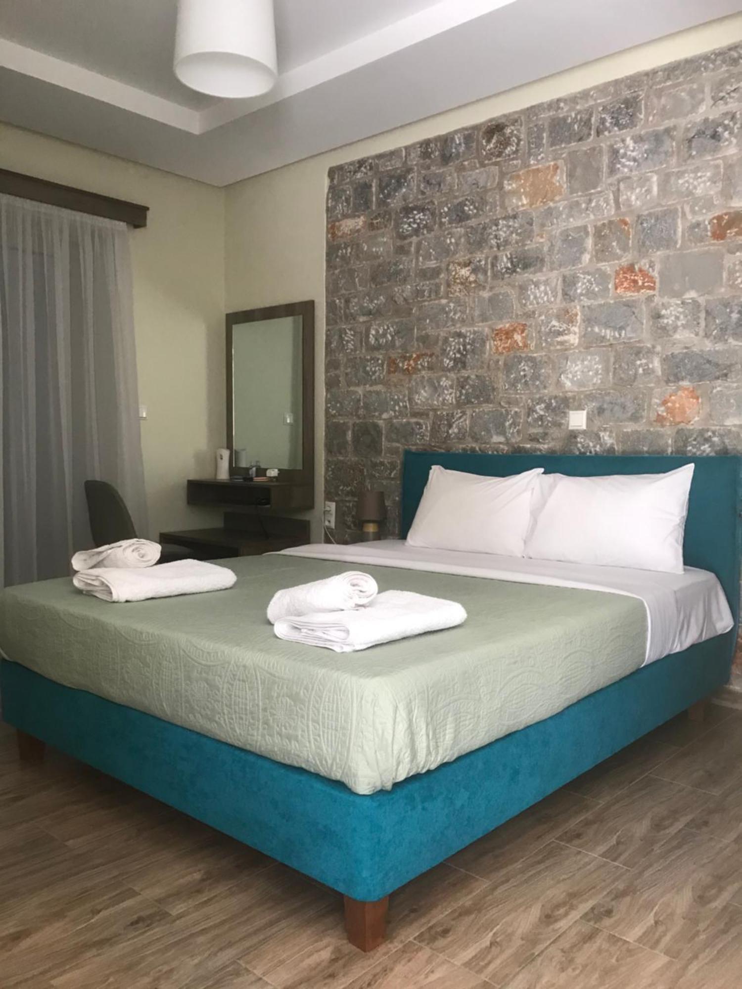 Verga'S Apartments Kalamata Exterior photo