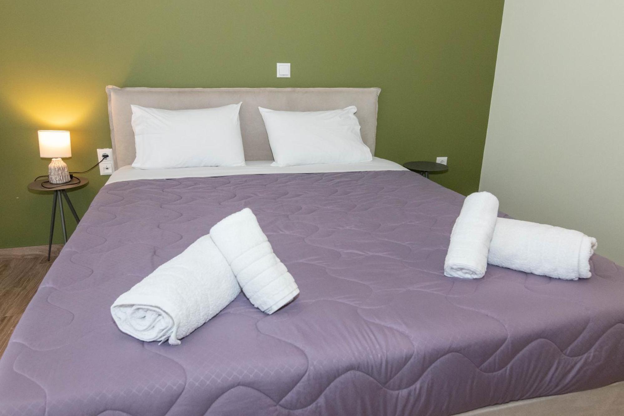 Verga'S Apartments Kalamata Room photo